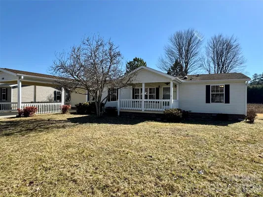 Property Slideshow image 2 of 26 | 436 riverwind dr, Hendersonville, NC, 28739