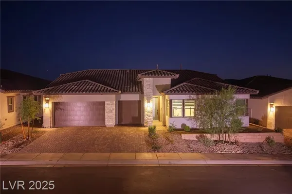 Property Slideshow image 3 of 63 | 351 tigullio ave, Henderson, NV, 89011
