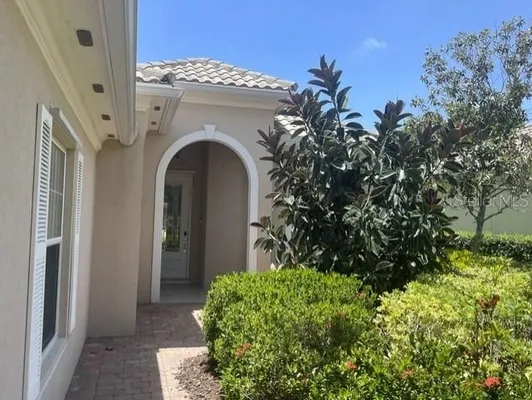 Property Slideshow image 3 of 61 | 11818 fiore ln, Sarasota, FL, 34238