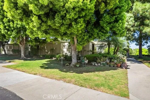 Property Slideshow image 2 of 43 | 4 via castilla d, Laguna Woods, CA, 92637
