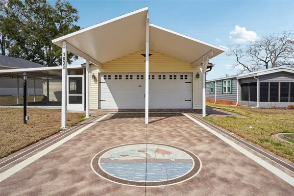 Property Slideshow image 2 of 46 | 1833 w schwartz blvd, Lady Lake, FL, 32159