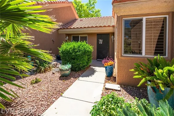 Property Slideshow image 2 of 31 | 8605 willowrich dr, Las Vegas, NV, 89134