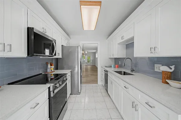 Property Slideshow image 3 of 48 | 144 boca ciega point blvd, St Petersburg, FL, 33708