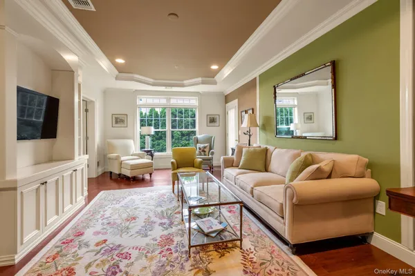 Property Slideshow image 3 of 27 | 104 shady ln, Hempstead, NY, 11590