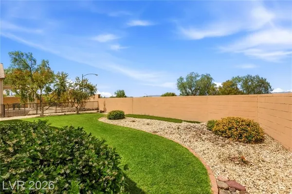 Property Slideshow image 2 of 31 | 2502 stardust valley dr, Henderson, NV, 89044