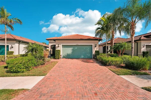Property Slideshow image 3 of 53 | 2572 daisy dr, North Port, FL, 34289