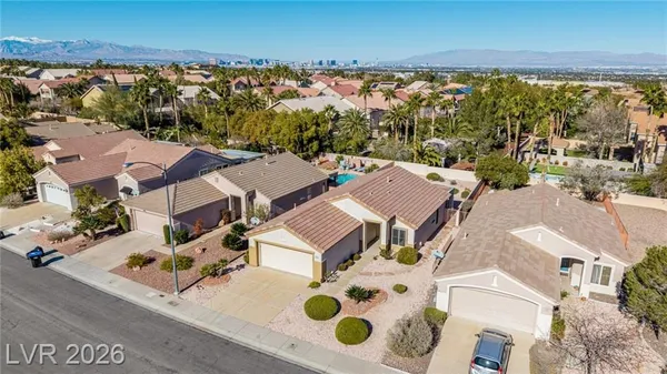 Property Slideshow image 3 of 31 | 2148 point mallard dr, Henderson, NV, 89012