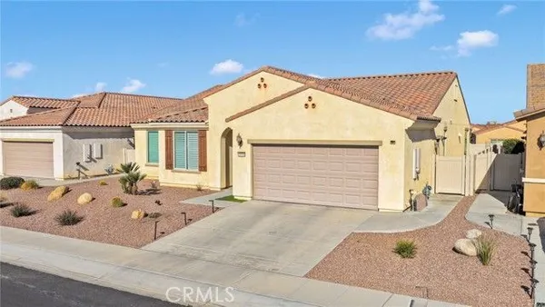 Property Slideshow image 3 of 53 | 18968 raven st, Apple Valley, CA, 92308