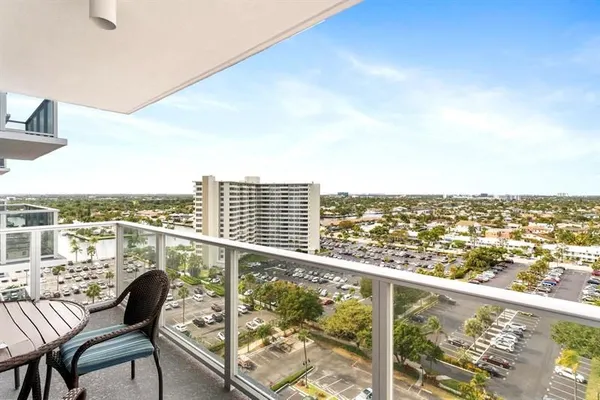Property Slideshow image 2 of 27 | 3333 ne 34th st apt 1504, Fort Lauderdale, FL, 33308