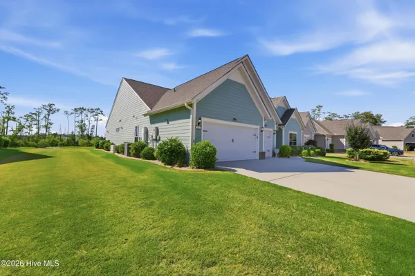 Property Slideshow image 3 of 124 | 376 benton rd, Wilmington, NC, 28412