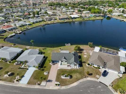 Property Slideshow image 3 of 52 | 405 blackhawk cir, Sun City Center, FL, 33573