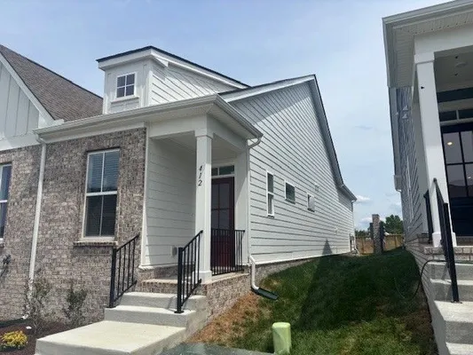 Property Slideshow image 2 of 23 | 412 w stonehaus xing, Antioch, TN, 37013