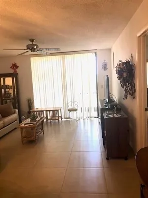 Property Slideshow image 2 of 10 | 5100 las verdes cir 121, Delray Beach, FL, 33484