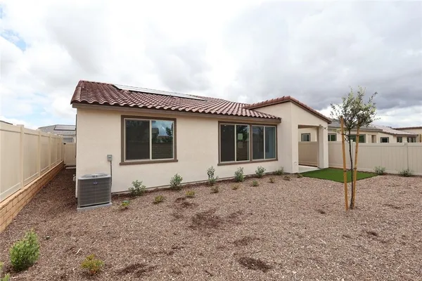 Property Slideshow image 3 of 26 | 1577 winding sun dr, Beaumont, CA, 92223