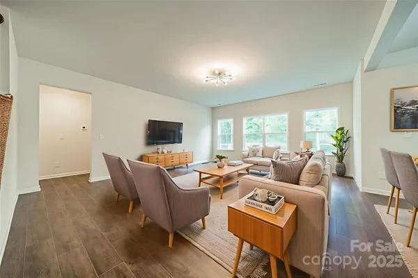 Property Slideshow image 3 of 48 | 6034 jepson ct, Charlotte, NC, 28214