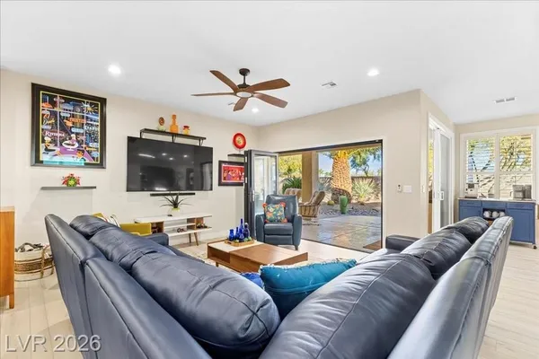 Property Slideshow image 2 of 40 | 4870 gusto st, Las Vegas, NV, 89135