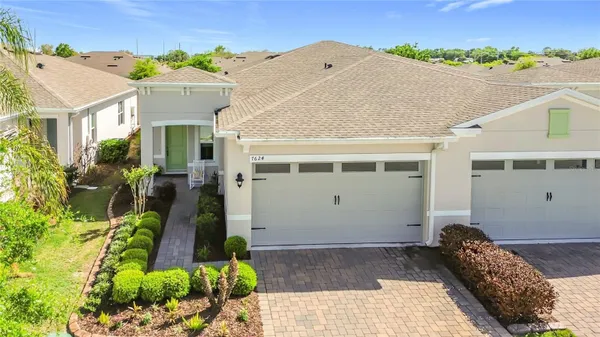 Property Slideshow image 3 of 52 | 7624 sand pierre ct, Kissimmee, FL, 34747
