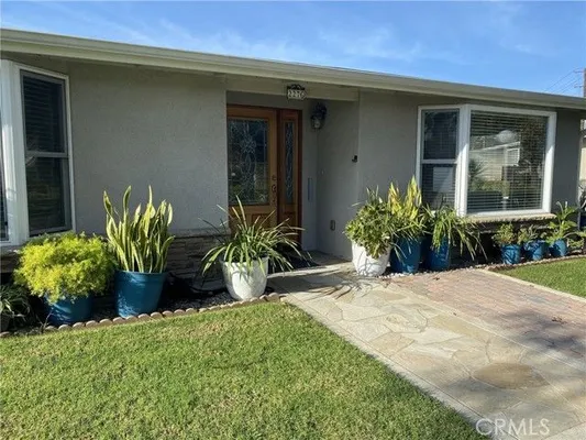 Property Slideshow image 3 of 35 | 1220 scioto rd, Seal Beach, CA, 90740