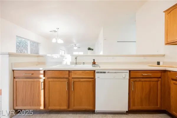 Property Slideshow image 3 of 22 | 4960 mascaro dr, Las Vegas, NV, 89122