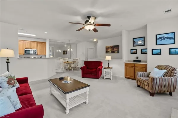 Property Slideshow image 3 of 40 | 2677 browning dr, Virginia Beach, VA, 23456