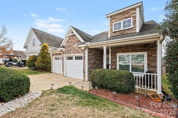 Property Slideshow image 3 of 27 | 25374 seagull dr, Lancaster, SC, 29720