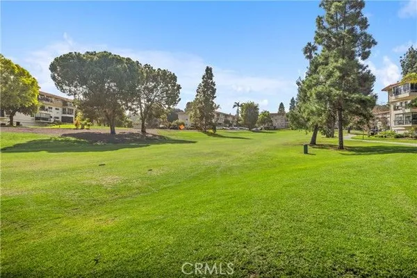 Property Slideshow image 3 of 48 | 2390 via mariposa 2c, Laguna Woods, CA, 92637