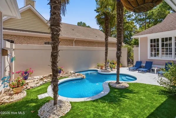 Property Slideshow image 3 of 19 | 1109 congressional ln, Wilmington, NC, 28411