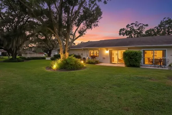 Property Slideshow image 2 of 61 | 1012 dunrobin dr d, Palm Harbor, FL, 34684