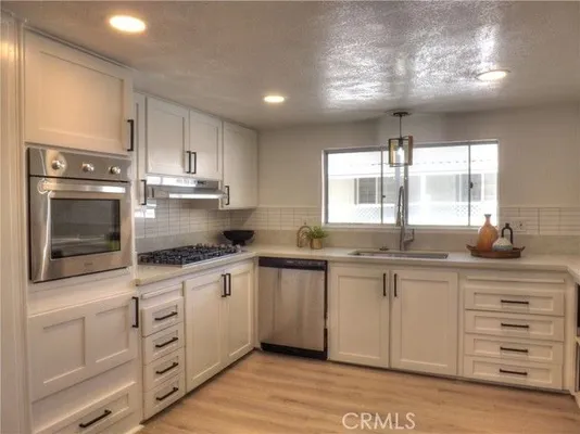 Property Slideshow image 3 of 30 | 38038 calle de amor, Murrieta, CA, 92563