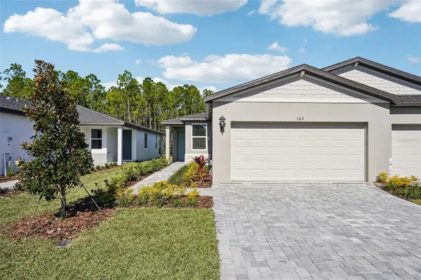 Property Slideshow image 2 of 40 | 165 parkhaven dr, Ormond Beach, FL, 32174