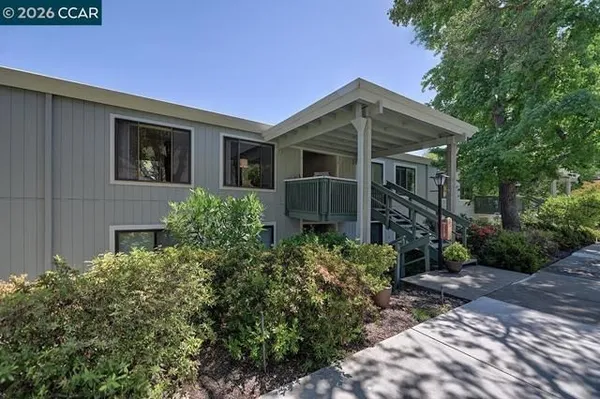 Property Slideshow image 2 of 43 | 1332 singingwood ct 5, Walnut Creek, CA, 94595