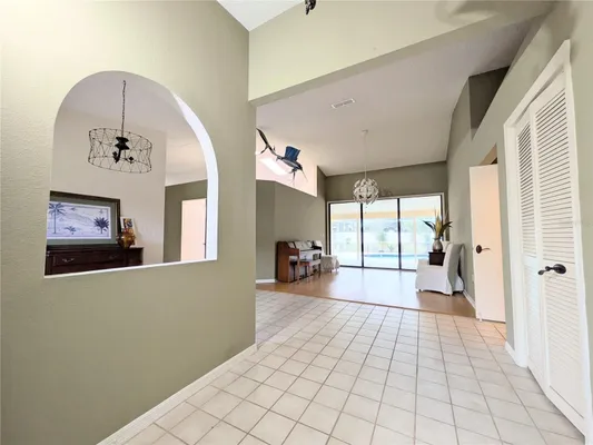 Property Slideshow image 2 of 33 | 8432 palm lakes ct, Sarasota, FL, 34243
