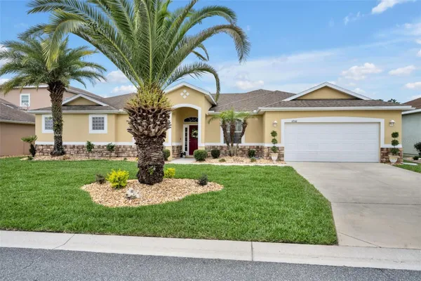 Property Slideshow image 2 of 69 | 4946 ne 124th rd, Oxford, FL, 34484