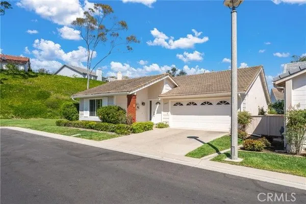 Property Slideshow image 2 of 37 | 28425 barbosa, Mission Viejo, CA, 92692