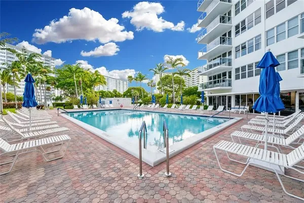 Property Slideshow image 2 of 58 | 3300 ne 36th st 1715, Fort Lauderdale, FL, 33308