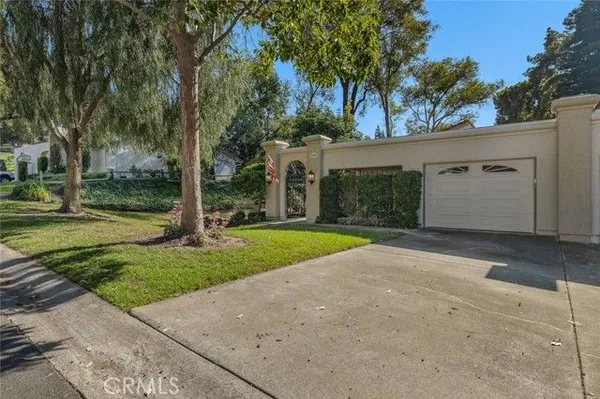 Property Slideshow image 3 of 36 | 5384 paseo del lago a, Laguna Woods, CA, 92637
