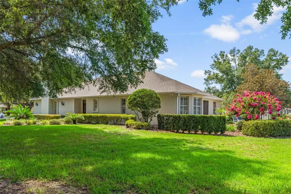 Property Slideshow image 2 of 47 | 6264 w glynborne loop, Crystal River, FL, 34429