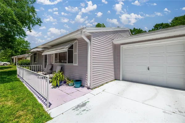 Property Slideshow image 2 of 30 | 9021 sw 108th pl, Ocala, FL, 34481