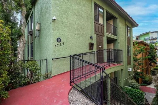 Property Slideshow image 2 of 19 | 3786 alabama st 306, San Diego, CA, 92104