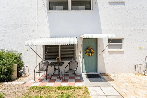 Property Slideshow image 3 of 31 | 5216 81st st 2, St Petersburg, FL, 33709