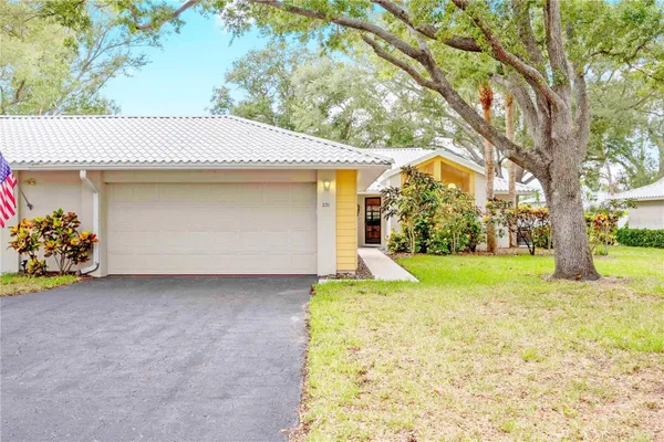 Property Slideshow image 2 of 45 | 231 southampton ln 277, Venice, FL, 34293