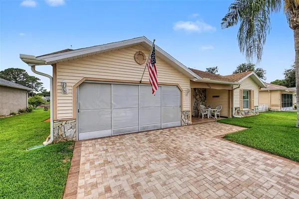 Property Slideshow image 3 of 37 | 4709 portland manor dr, New Port Richey, FL, 34655