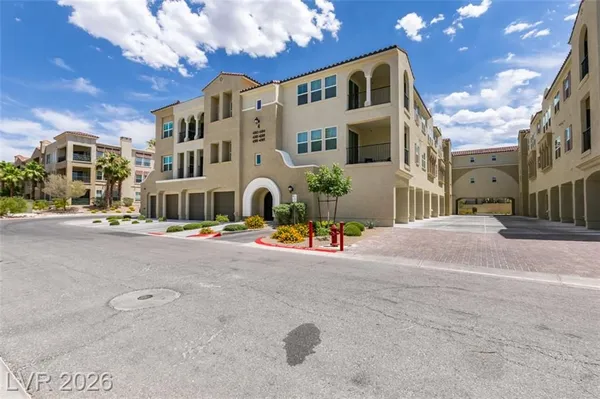 Property Slideshow image 2 of 54 | 2555 hampton rd 4104, Henderson, NV, 89052