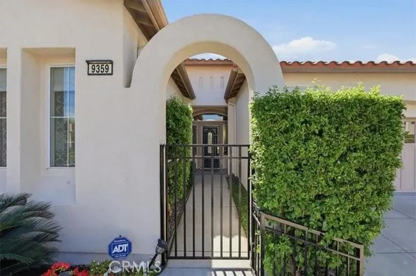 Property Slideshow image 3 of 46 | 9359 robinson ln, Corona, CA, 92883