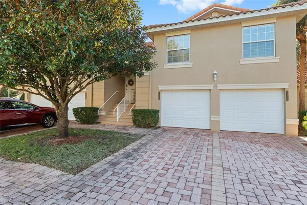 Property Slideshow image 2 of 41 | 5436 admiral way # 2, Oxford, FL, 34484