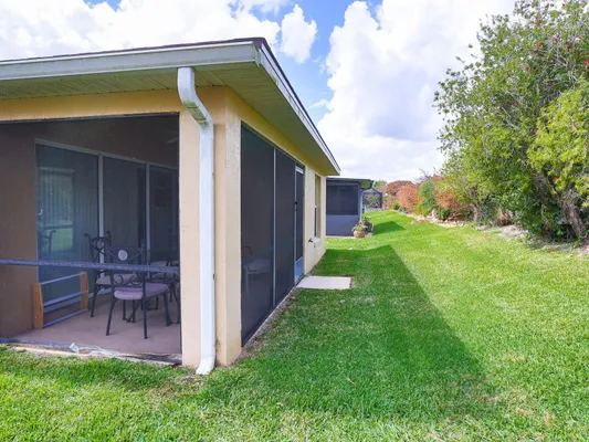 Property Slideshow image 3 of 39 | 4432 turnberry ln, Lake Wales, FL, 33859