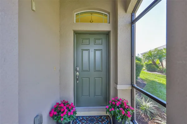 Property Slideshow image 3 of 66 | 964 pembroke point way, Sun City Center, FL, 33573