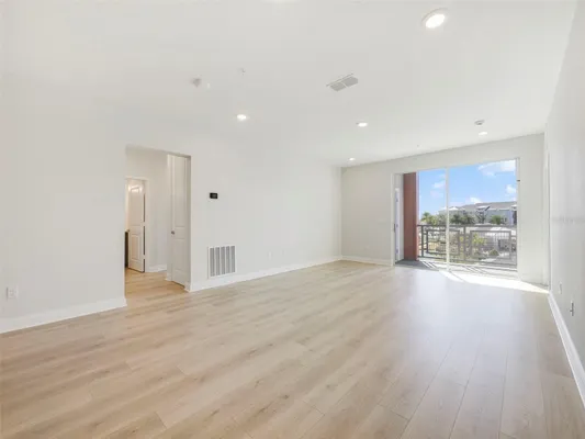 Property Slideshow image 3 of 22 | 7545 laureate blvd unit 7301, Orlando, FL, 32827