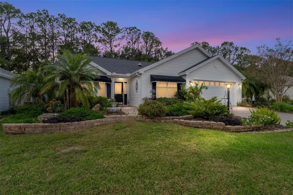 Property Slideshow image 2 of 34 | 1110 salido ave # 20, Lady Lake, FL, 32159