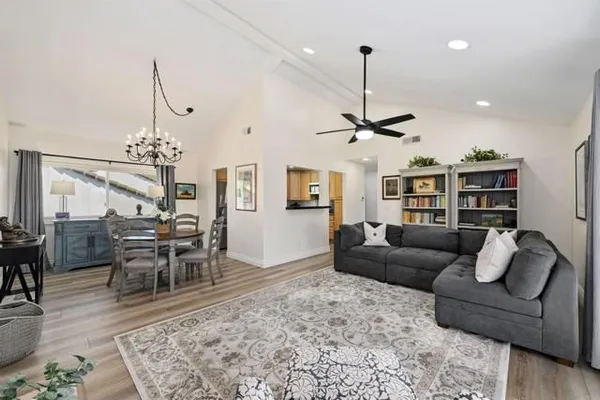 Property Slideshow image 2 of 35 | 12627 paseo del verano 61, San Diego, CA, 92128